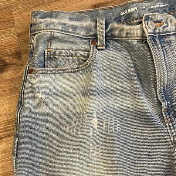 NWOT Old Navy High Waisted Slouchy Straight Distressed Denim Jeans - Picture 5 of 9
